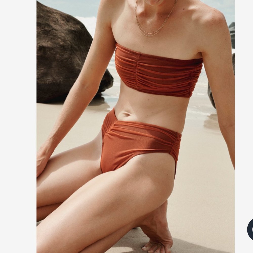 Beth Richards Strapless, High-Waist Bikini Size M